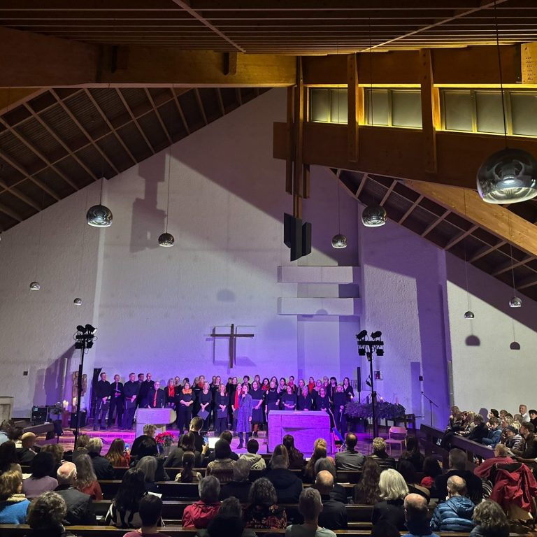 Neuer Chor Tübingen Aufritt des Neuen Chors Tübingen in Sankt Paulus